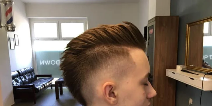 Vymazlené střihy a holení břitvou v ostravském UP DOWN Barber Shopu