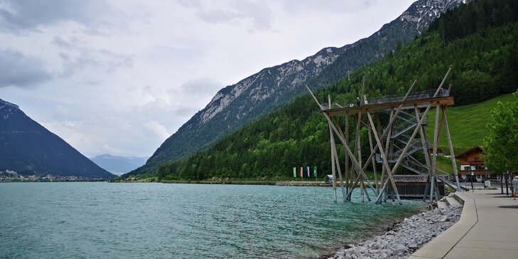 Aktivní odpočinek v Tyrolsku: snídaně či polopenze, privátní wellness a víno