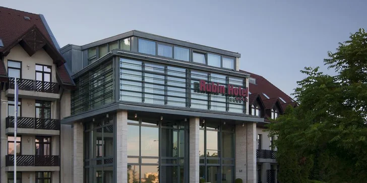 Adventní zájezd do Budapešti a Győru: doprava a 2 noci v hotelu s wellness