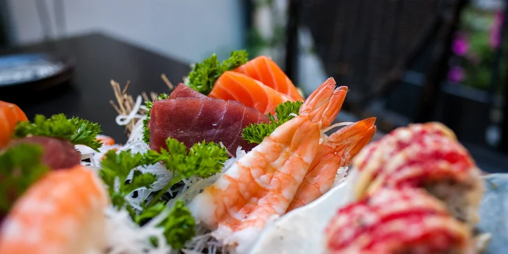 Otevřený voucher na 500 i 1000 Kč na jakékoliv sushi a nápoje v restauraci Ikura