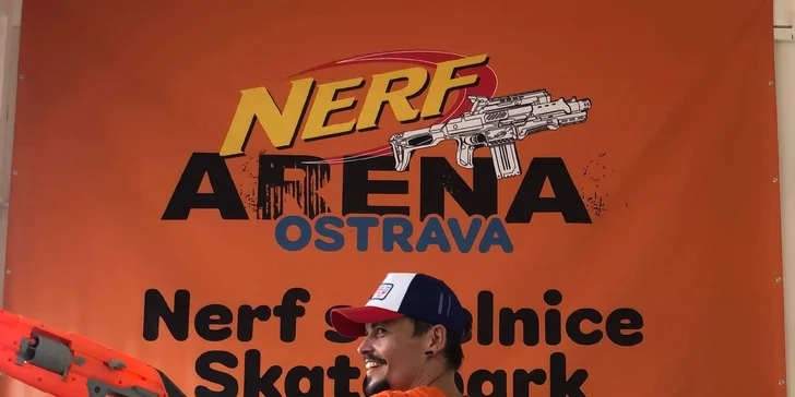 Nerf battle: střílečka s pěnovými projektily, jámami s molitanem a dalšími překážkami pro 1-6 osob