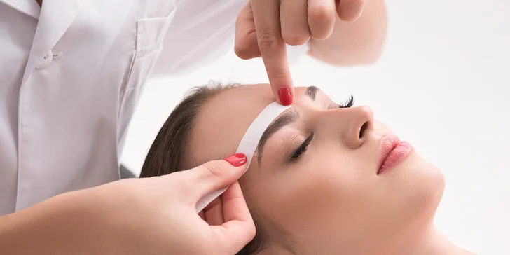 Permanentní make‑up neboli vláskování obočí