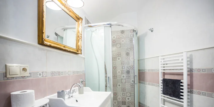 Pobyt v centru Banské Štiavnice až pro 4 osoby: plně vybavený apartmán, snídaně i víno
