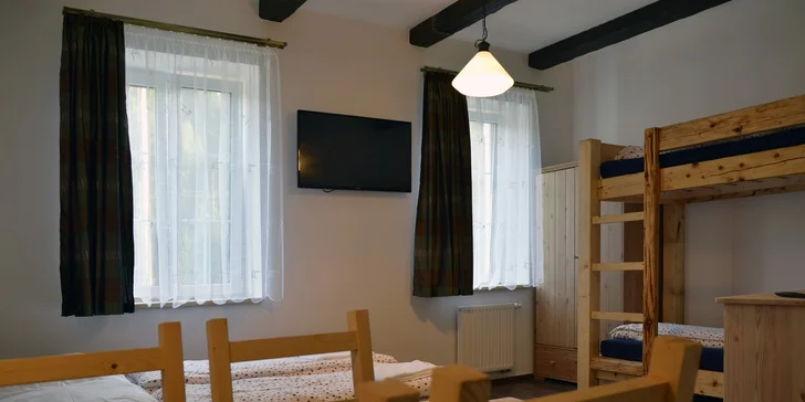 Lyžování i jarní pohoda v Beskydech pro páry i rodiny: apartmán se snídaní