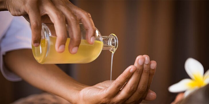 Oblíbená aroma masáž s mangovým olejem na 60-120 minut
