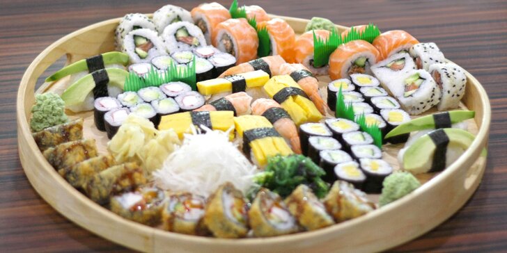 Sushi sety plné dobrot: 48 či 70 čerstvých kousků s lososem i avokádem