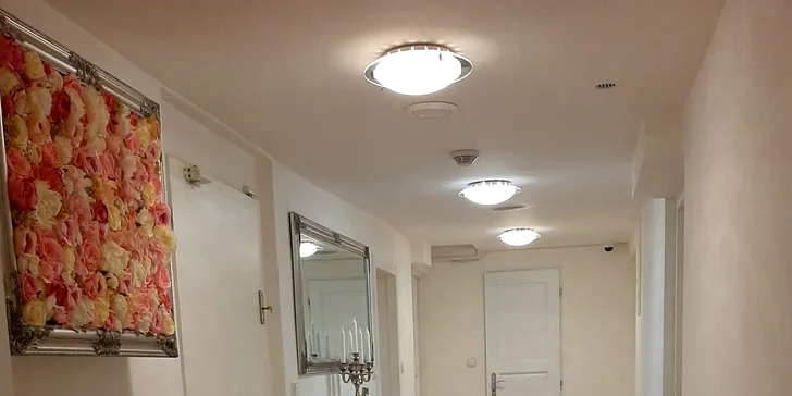 Permanentní make-up obočí nebo očních linek dle výběru