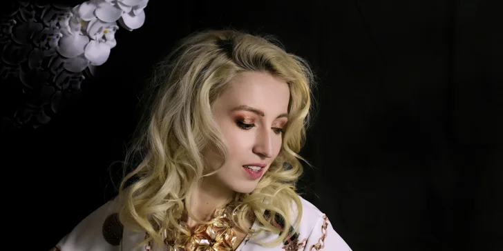Večerní líčení nebo fotomake-up i vč. společenského účesu ve Studiu Visage