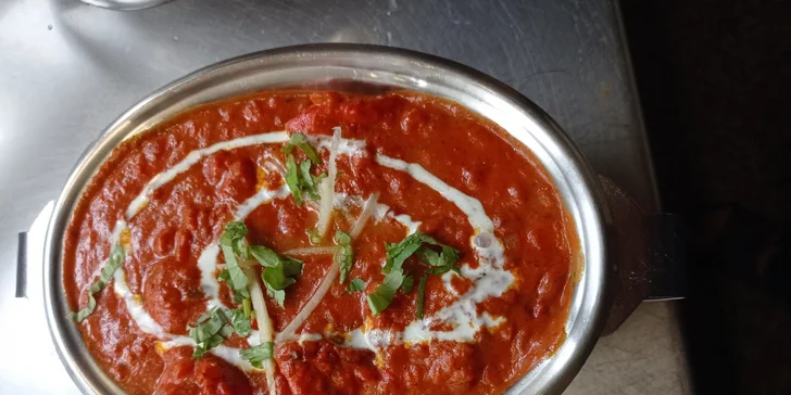 Co takhle zkusit vindaloo, everest malai kebab nebo třeba rybí kormu či oblíbené butter chicken?