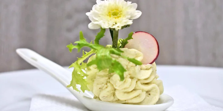 5chodové svatomartinské menu: husí terinka, kachní prsa na amaretu i dezert