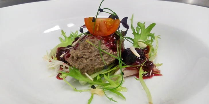 5chodové svatomartinské menu: husí terinka, kachní prsa na amaretu i dezert