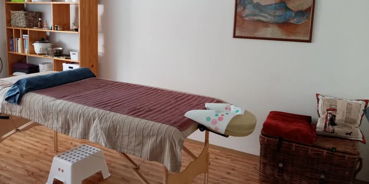 Relaxační masáž s lávovými kameny dle výběru: částečná, celková nebo královská