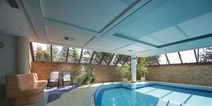 Pobyt pro dva nebo rodinu: polopenze, wellness, velké hřiště i minizoo