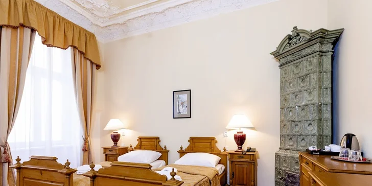 Pobyt ve 4* hotelu v centru Varů: snídaně či polopenze i wellness procedury