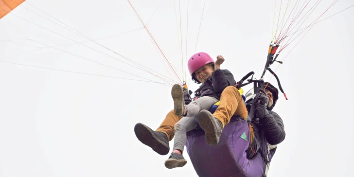 Nebeský zážitek pro děti: Tandemový paragliding a video