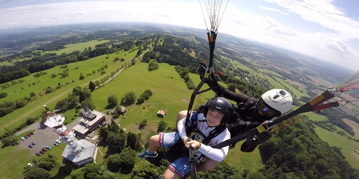 Nebeský zážitek pro děti: Tandemový paragliding a video