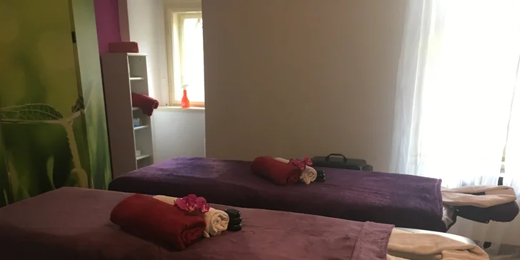 Láskyplné uvolnění ve dvou: 60minutová terapeutická párová masáž