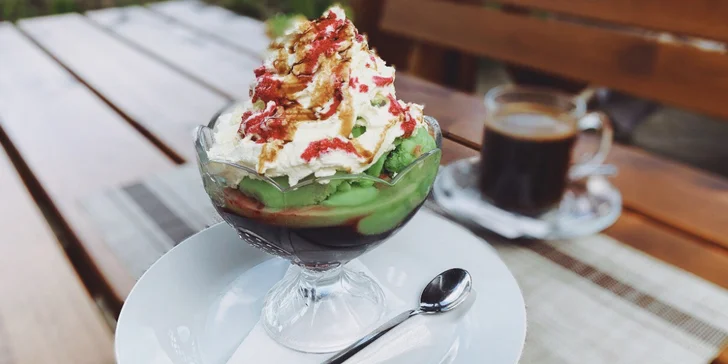 Maso v hlavní roli: Menu pro dva s přílohou a případně i s dezertem v restauraci U Vavříků