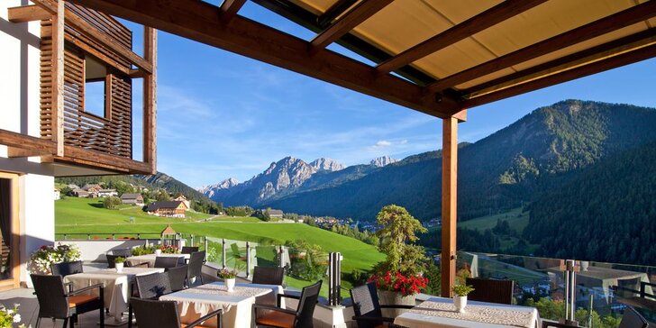 Užijte si italské Alpy: luxusní pobyt s polopenzí, wellness i bazénem