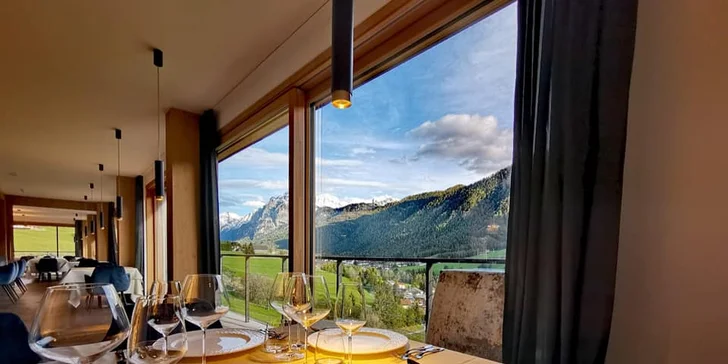 Užijte si italské Alpy: luxusní pobyt s polopenzí, wellness i bazénem