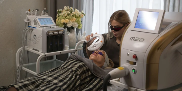 Průběh ošetření IPL pomocí špičkového přístroje Lumenis M22 IPL