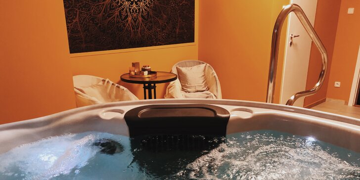 Privátní relax: sauna a vířivka pro dva, romantický balíček s občerstvením i masáží
