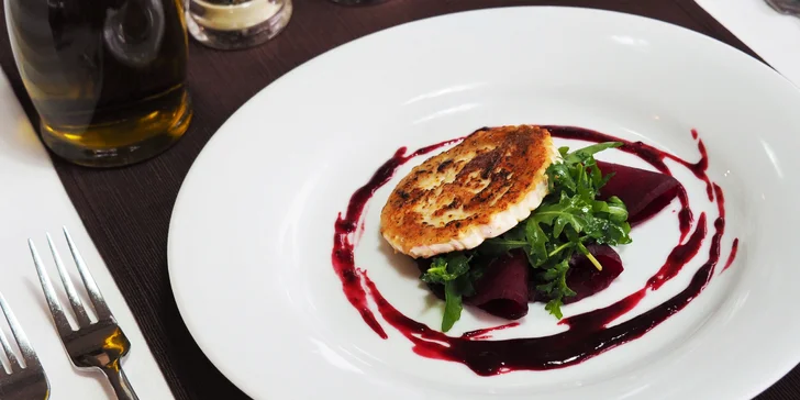 Degustační menu s výhledem na Brno: roastbeef, pečená řepa a panenka s ratatouille