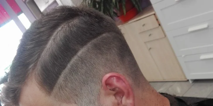 Pánský střih včetně stylingu nebo i úpravy vousů