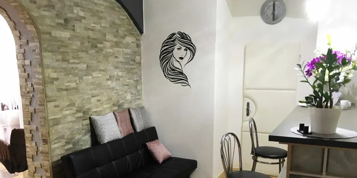 Kadeřnické balíčky: střih vč. stylingu nebo barvení, melír či balayage