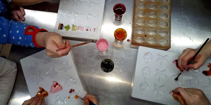 Čokoládový workshop pro rodiče s dětmi: degustace i vlastnoruční výroba