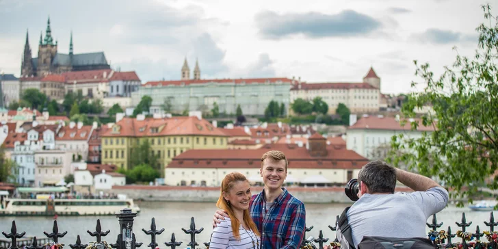1 nebo 2 hodiny profi focení pro páry na nejkrásnějších místech Prahy