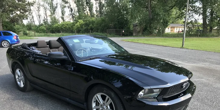 Adrenalin za volantem: půjčte si Ford Mustang kupé nebo kabriolet na den či víkend