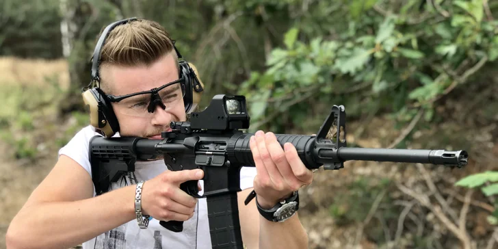 Střelba z pestré škály zbraní pro jednoho, dva i rodinu: až 160 výstřelů