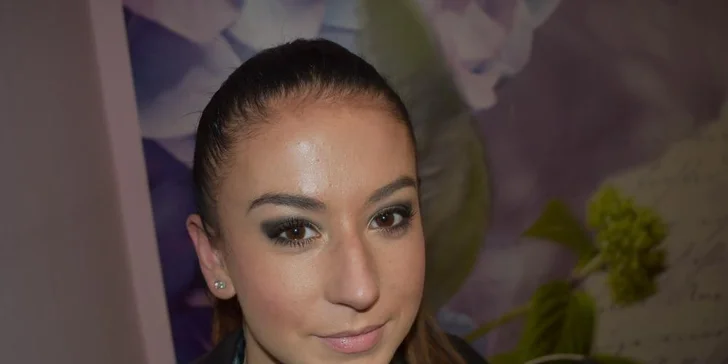 Krása skrytá v detailu: kurz líčení s profesionální vizážistkou pro 1 nebo 4