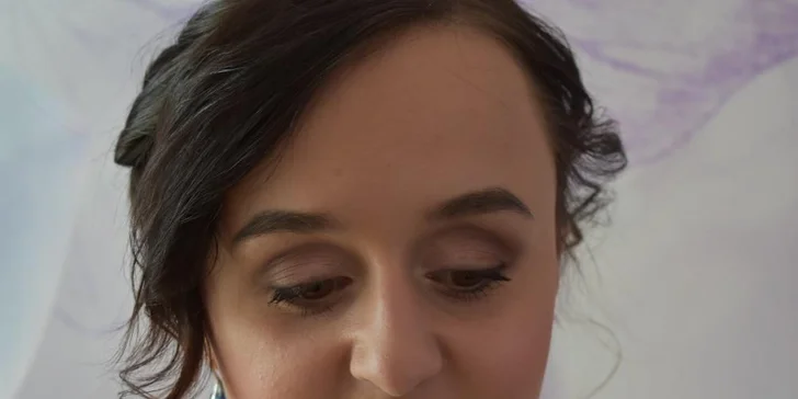 Krása skrytá v detailu: kurz líčení s profesionální vizážistkou pro 1 nebo 4