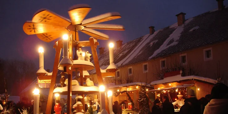 Adventní plavba na vánoční trhy na pevnosti Königstein a zpět, oběd, pečení perníčků a průvodce po celý den