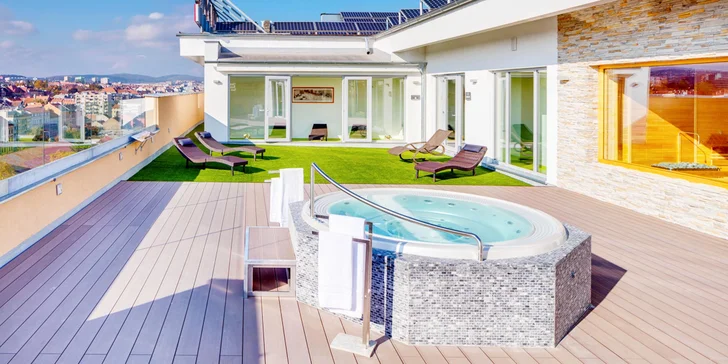 Jednotlivci, páry či s rodinou do Brna: hotel so strešným wellness, raňajky aj večere