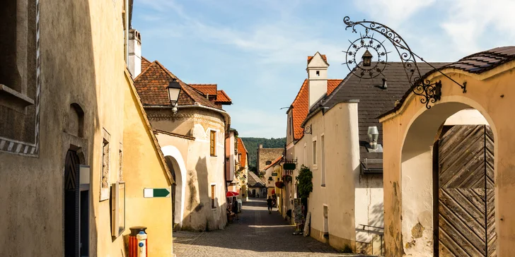 Jednodenní výlet do Rakouska s průvodcem: údolí Wachau, města Melk a Krems