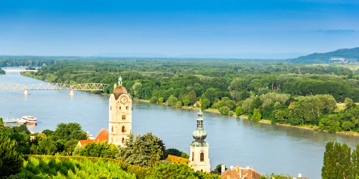 Jednodenní výlet do Rakouska s průvodcem: údolí Wachau, města Melk a Krems