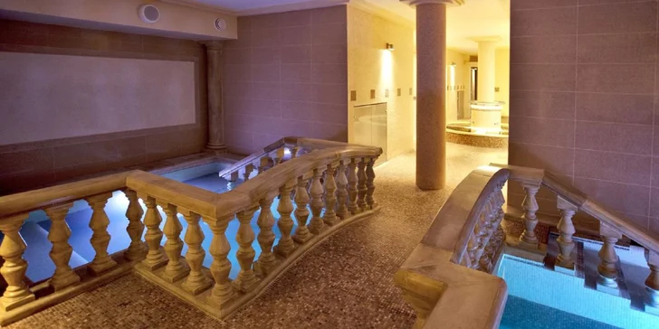 Zámecká relaxace v Chateau Kynšperk: polopenze, wellness i solná jeskyně