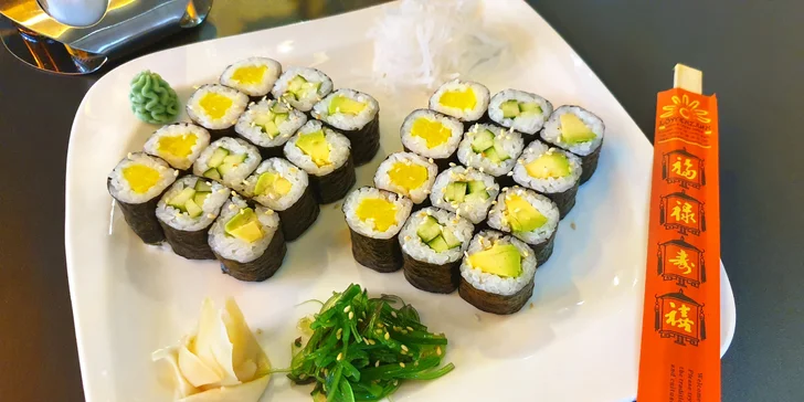 Sushi sety v asijském bistru v centru Olomouce: 24 nebo 30 ks