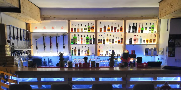 Drinky nebo párty kýbl pro 2 i pro partu a vodní dýmka s ovocem
