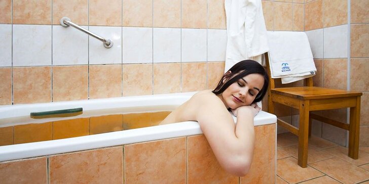 Relaxace v lázních Bochoř: koupel, zábal, masáž a perličková koupel