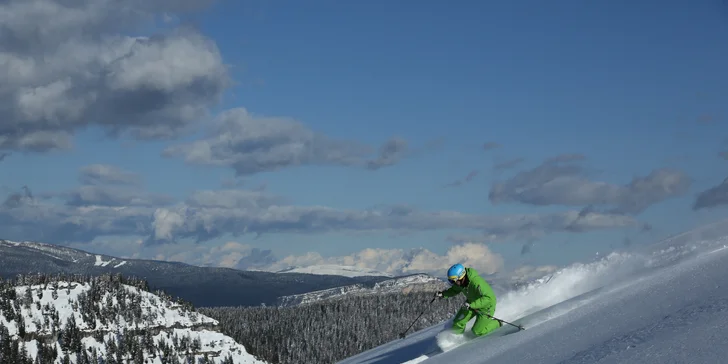 Vydejte se lyžovat do italských Alp: 2 noci v hotelu s polopenzí, 3 dny lyžování