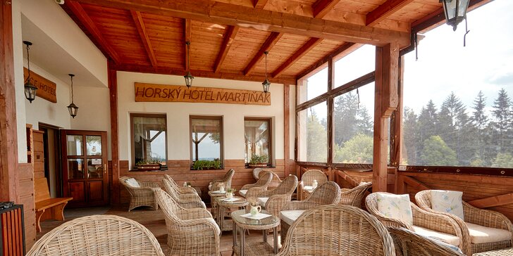 Silvestr v horském hotelu v Beskydech: polopenze, vlastní pekárna i wellness