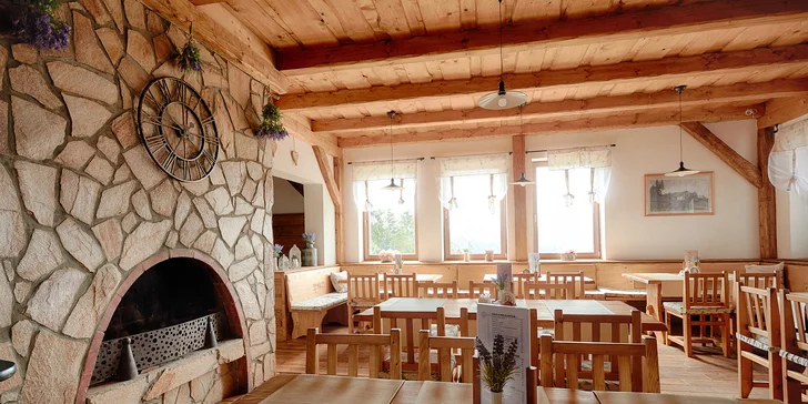 Silvestr v horském hotelu v Beskydech: polopenze, vlastní pekárna i wellness