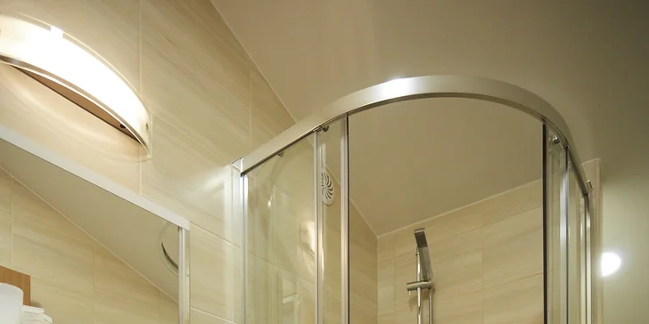 Silvestr v horském hotelu v Beskydech: polopenze, vlastní pekárna i wellness