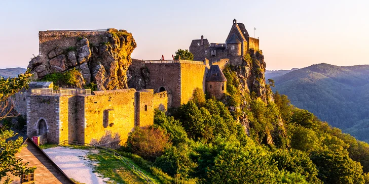 Jednodenní výlet do Rakouska s průvodcem: údolí Wachau, města Melk a Krems