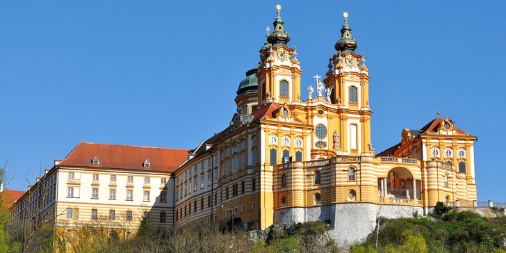 Adventní výlet do rakouského údolí Wachau: městečka Durnstein a Melk, klášter Melk i trhy v Kremži