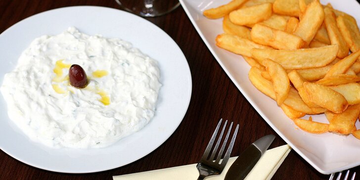 Řecké speciality pro 2 osoby: degustační masové plato s přílohou nebo i vč. předkrmu a dezertu